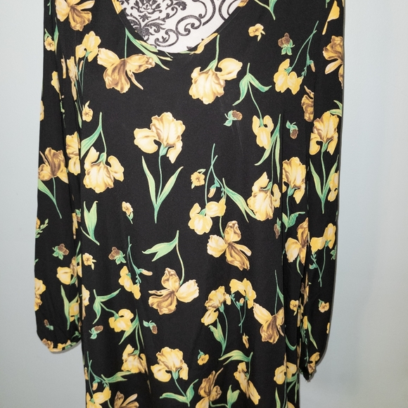 Boho Floral Dress - Picture 7 of 8